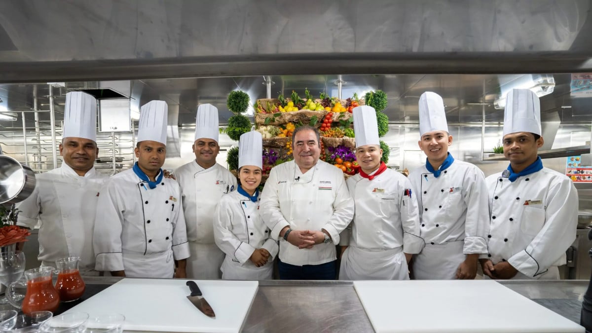 Carnival's Emeril Lagasse and Chefs