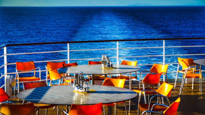 How to Truly Enjoy Your Dining On 3 Major Cruise Lines