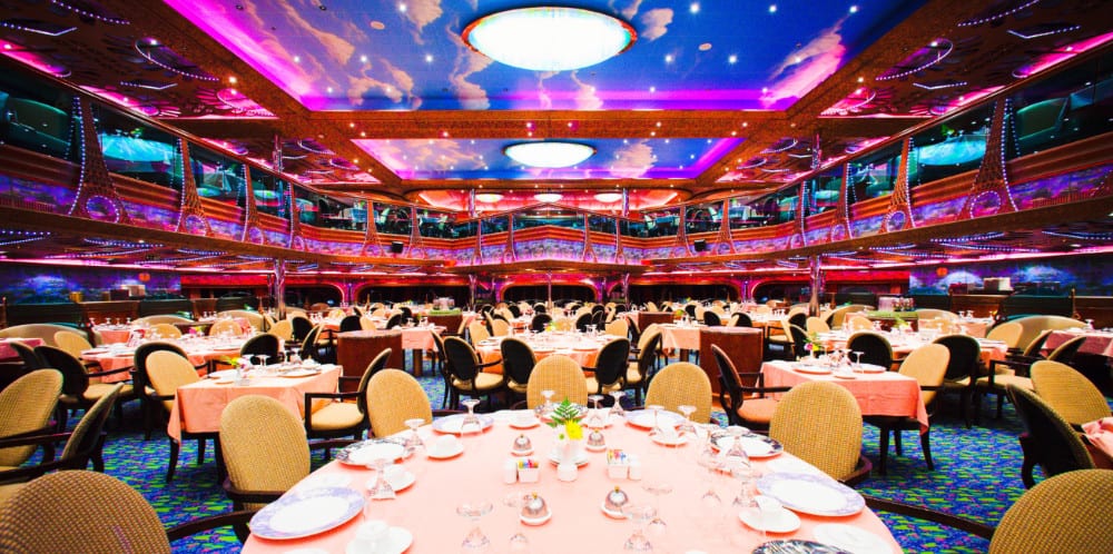 Top Cruises for Foodies