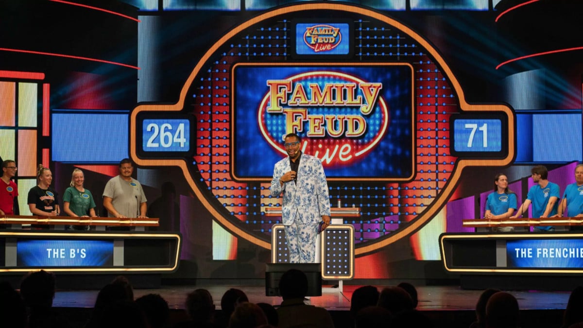 Carnival Cruise Line family Feud