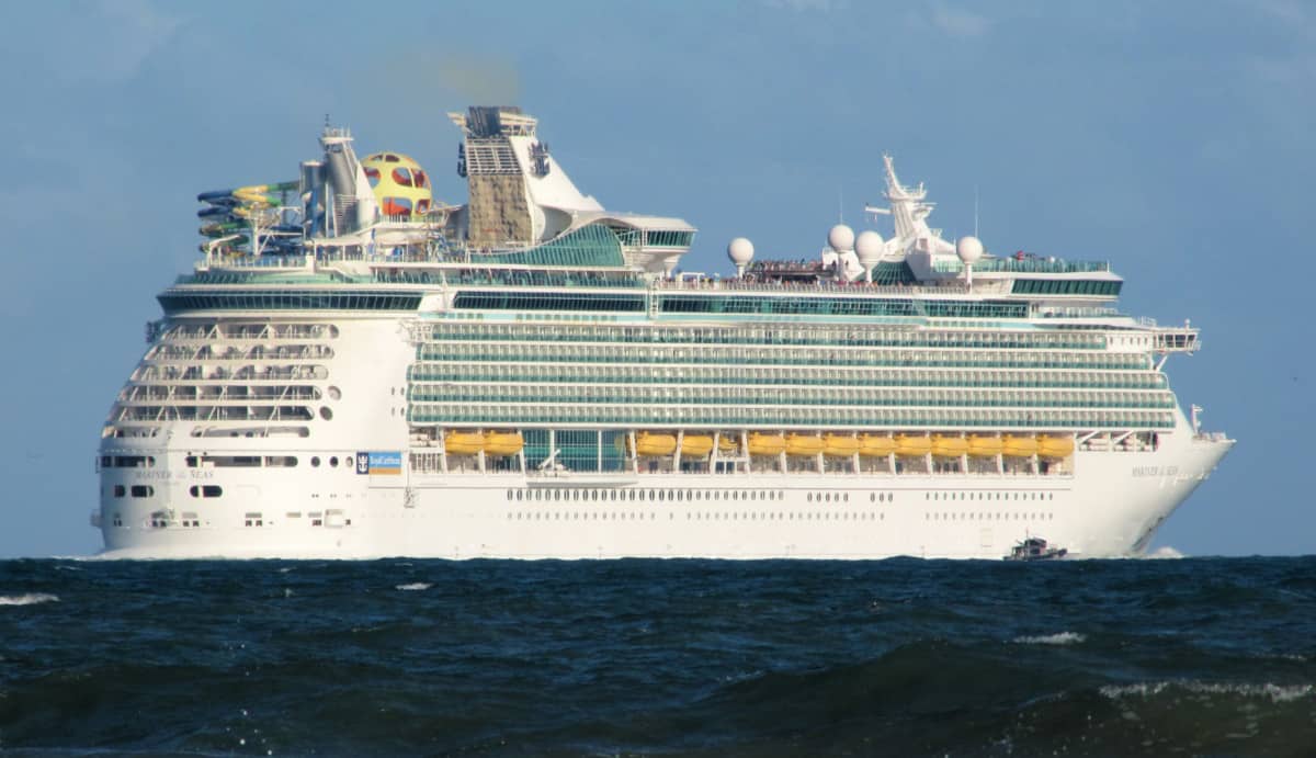 Royal Caribbean's Mariner of the Seas Cruise Ship