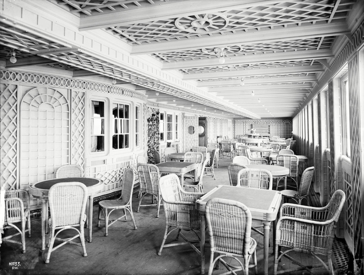 Titanic's Café Parisien